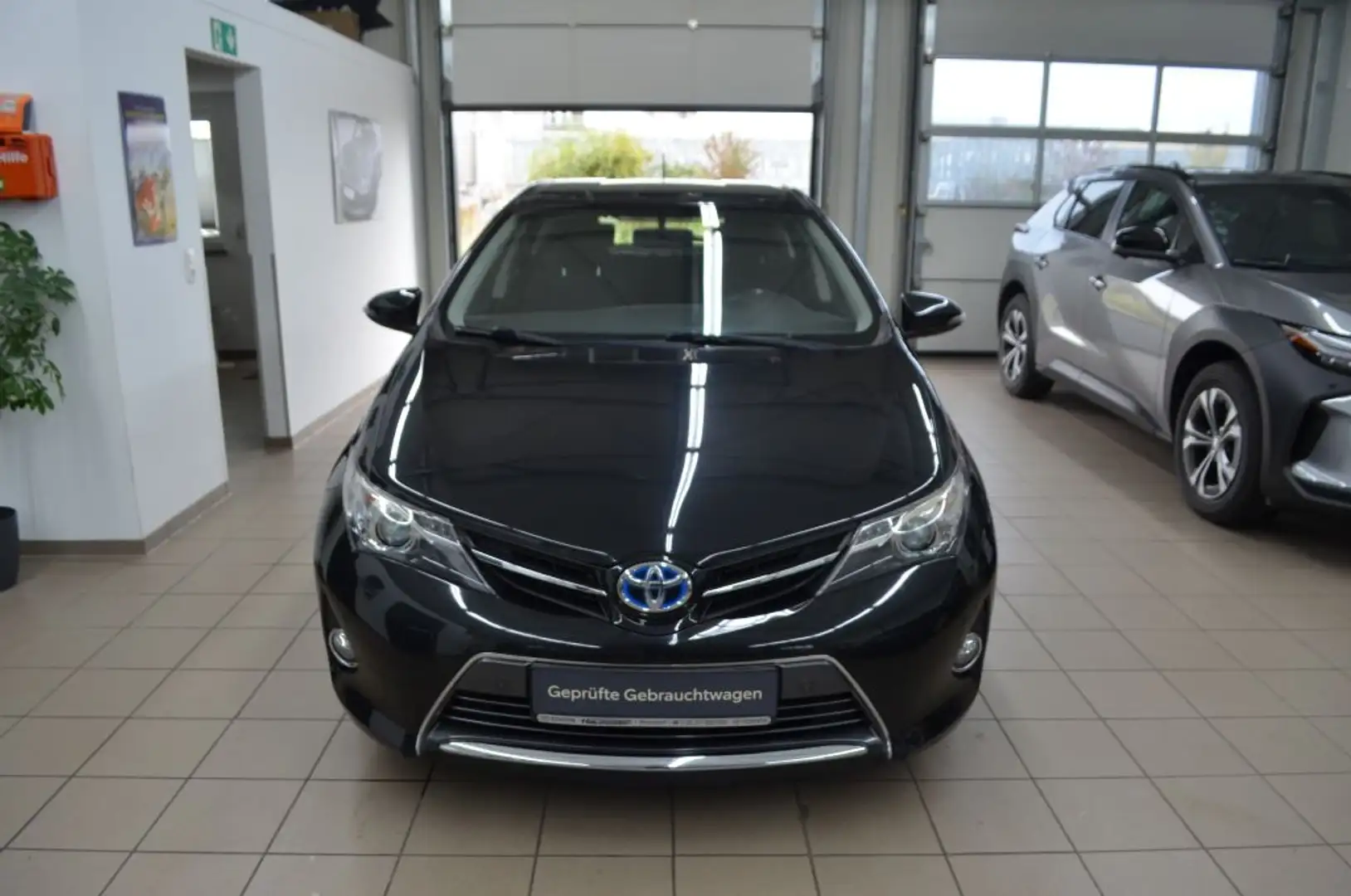 Toyota Auris 1.8 Hybrid Automatik START Edition+NAVI+RÜCKFAHRKA Schwarz - 2