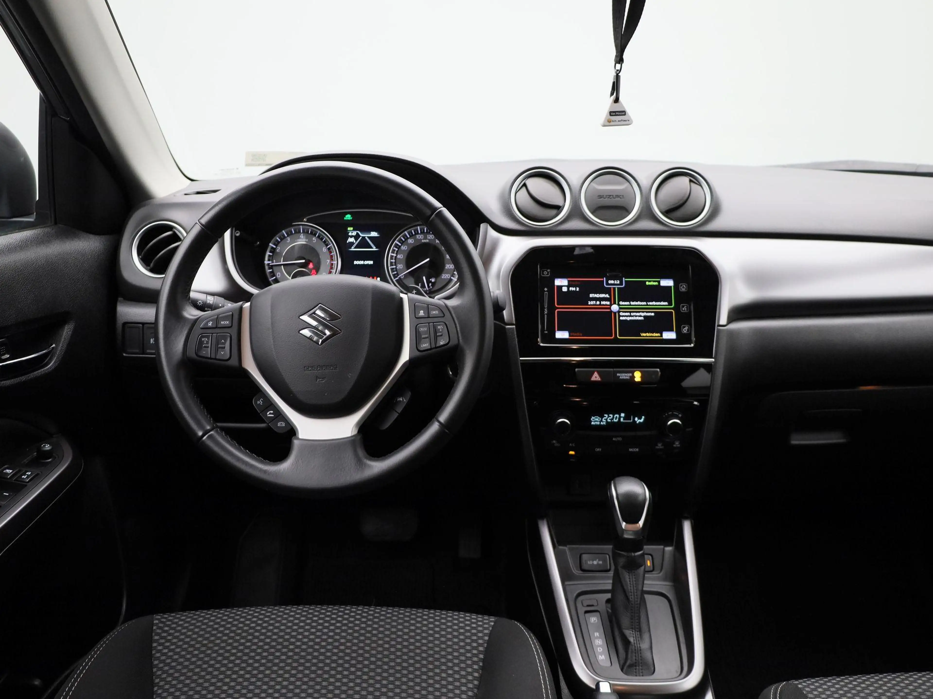Suzuki Grand Vitara 1.5 Luxe+ 2WD A/T | CAMERA | KLIMAATREGELING | STO — photo 7