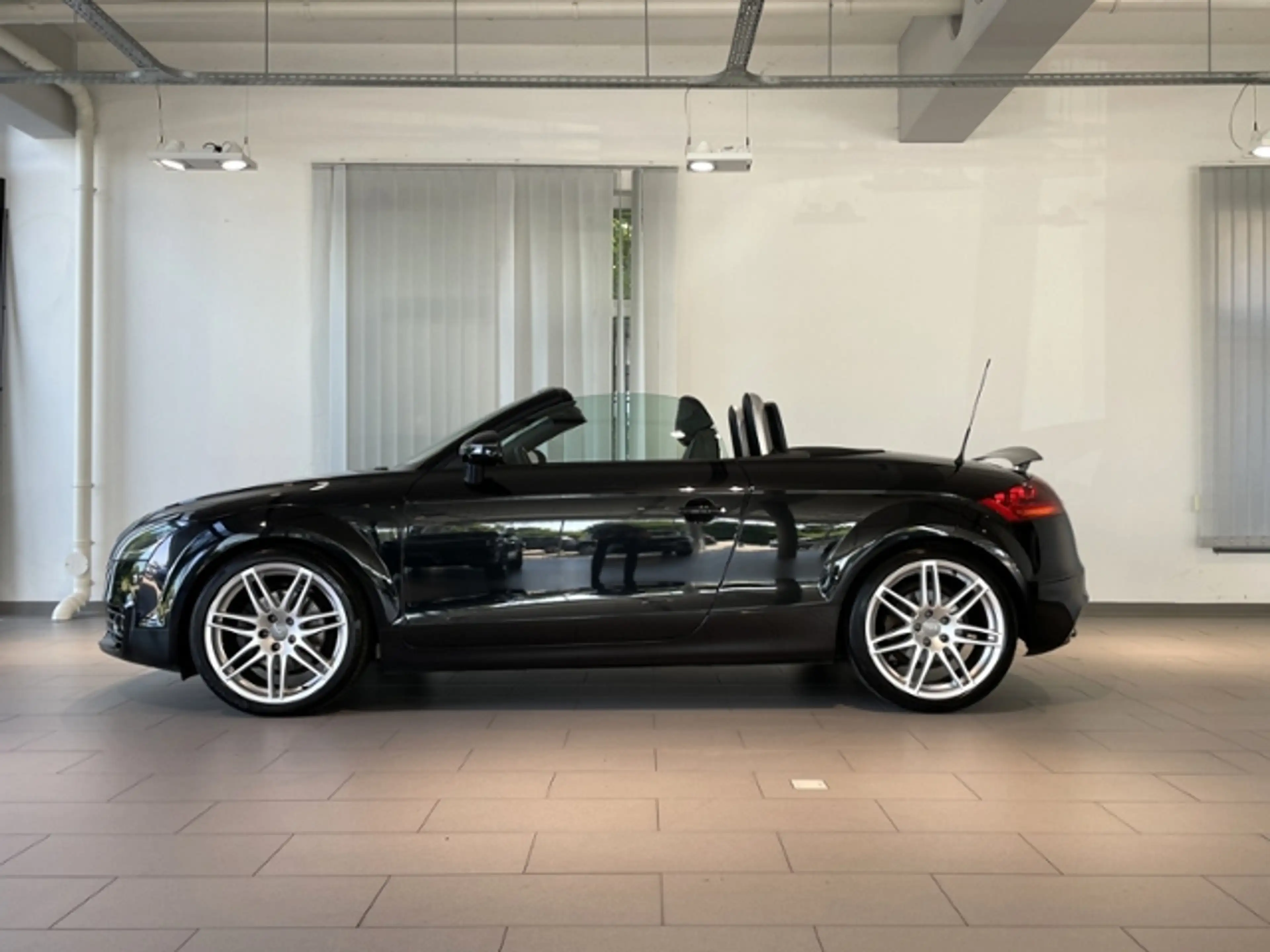 Audi TT Roadster 2.0 DSG +XENON+NAVI+BOSE — photo 3