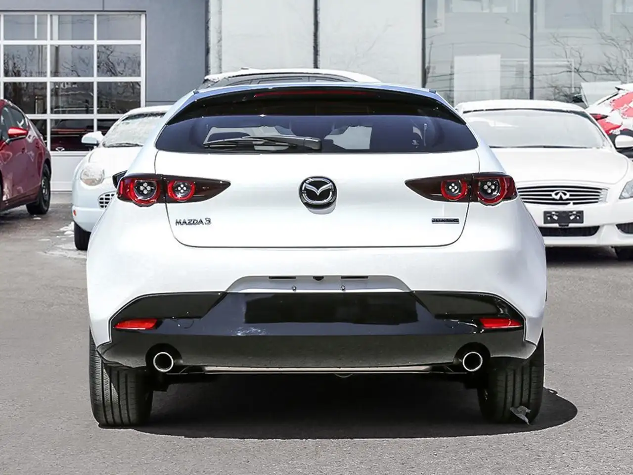 Mazda 3 снимка Mazda 3