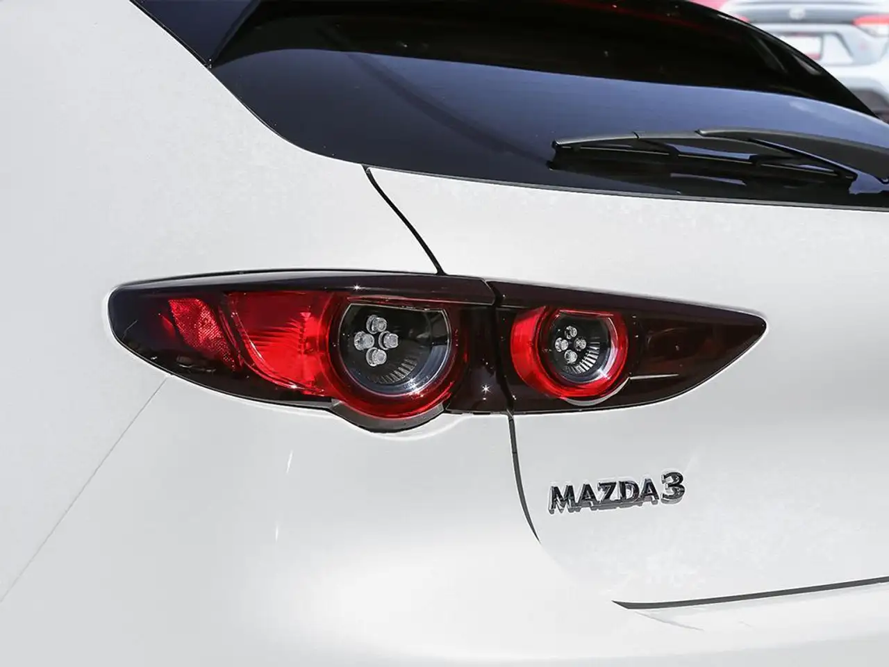 Mazda 3 снимка Mazda 3