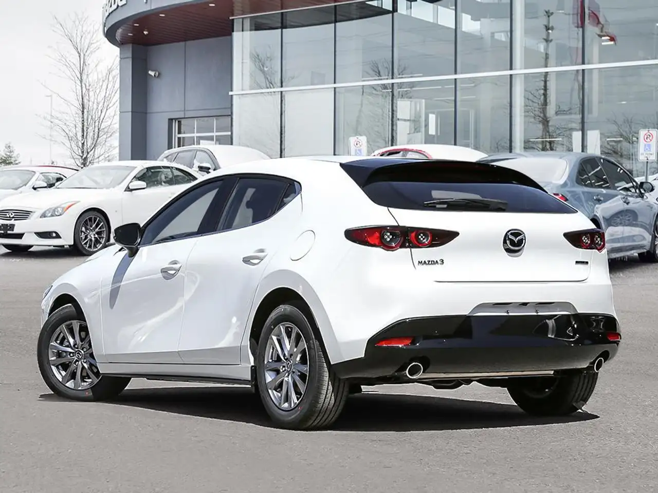 Mazda 3 снимка Mazda 3
