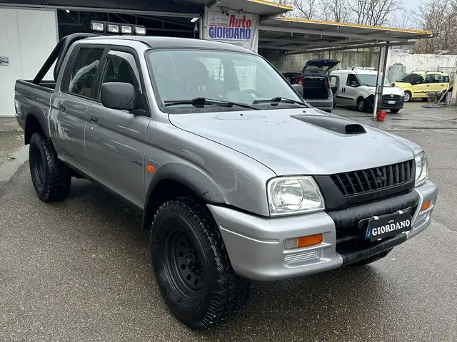 Mitsubishi L200 L200 d.cab 2.5 tdi GLS 4wd