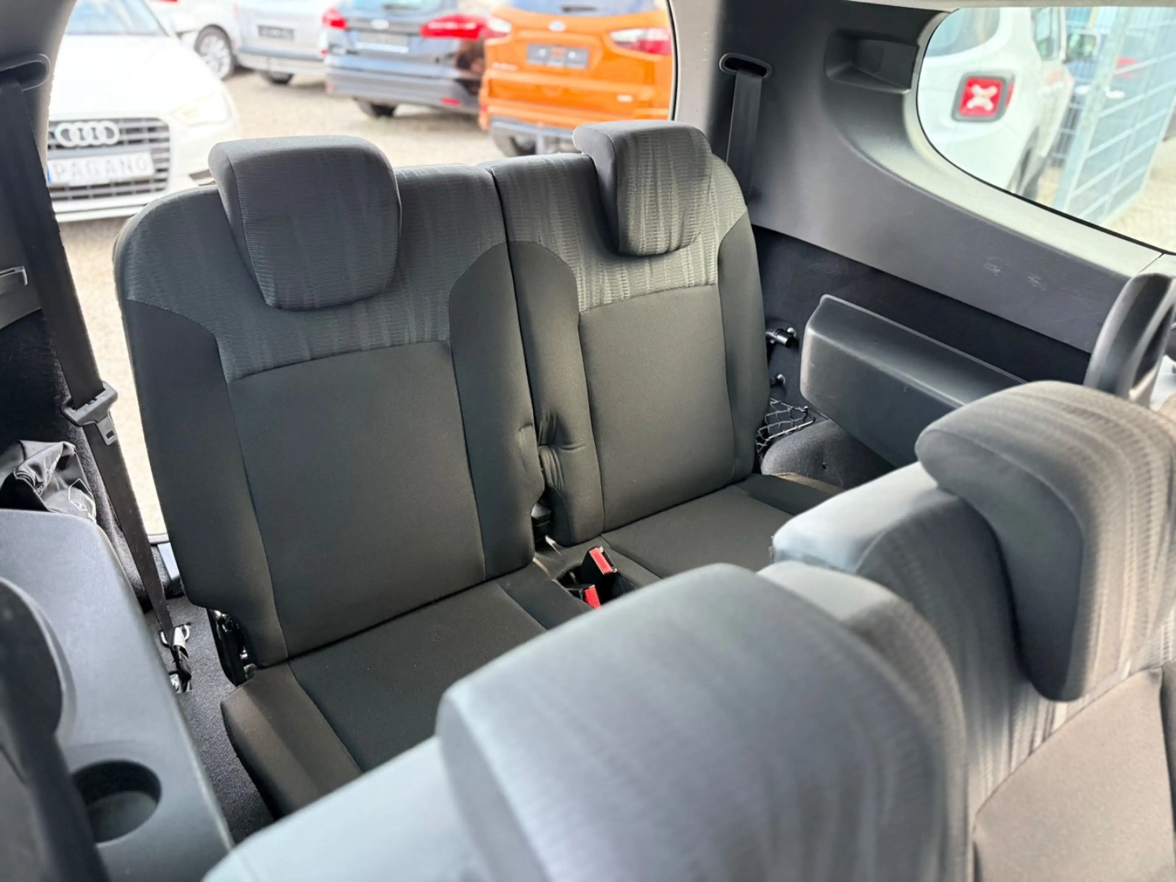 Dacia Lodgy Ambiance /KLIMA/7-SITZER/NAVI/KAMERA/1HAND — photo 15