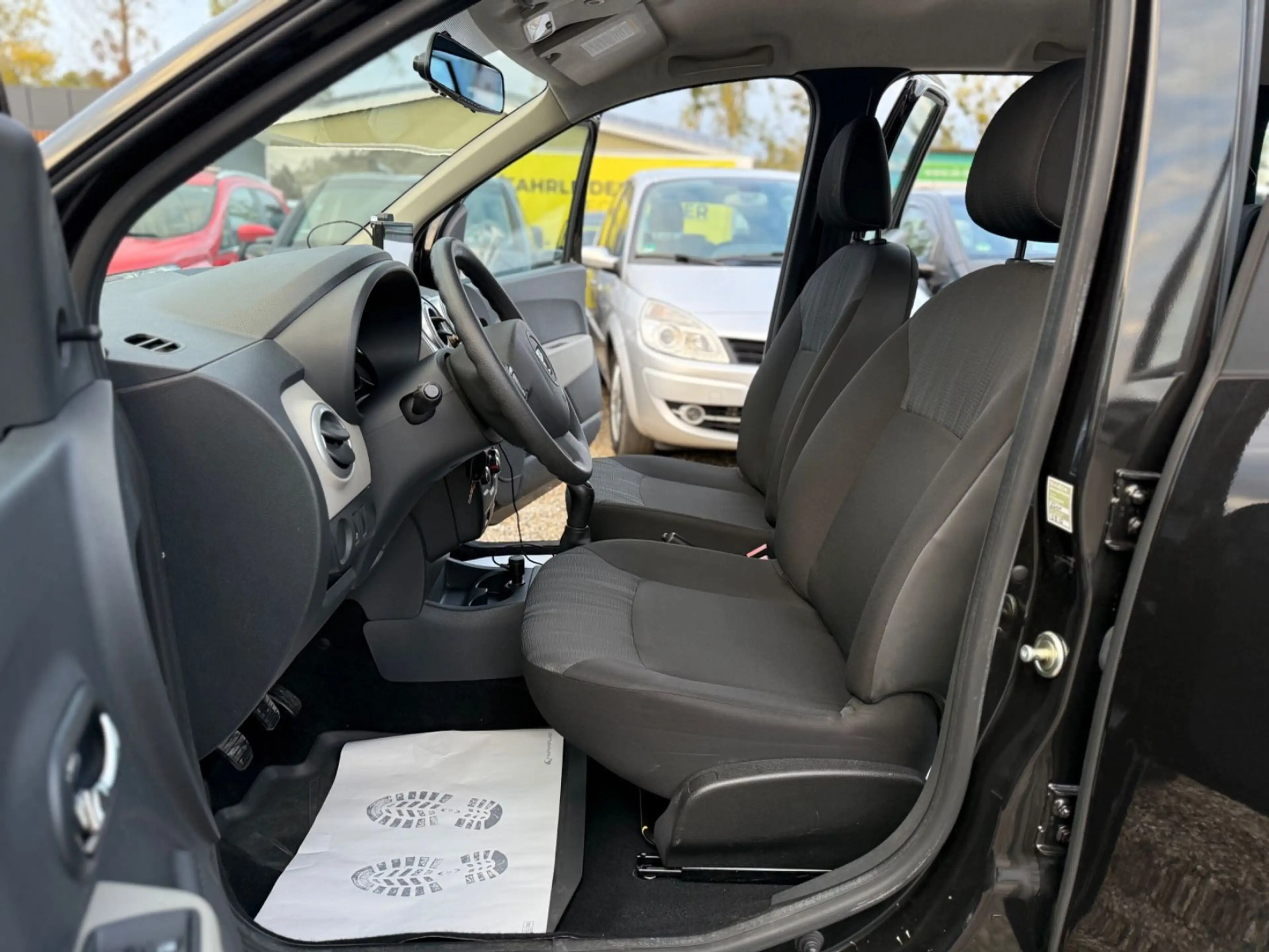 Dacia Lodgy Ambiance /KLIMA/7-SITZER/NAVI/KAMERA/1HAND — photo 9