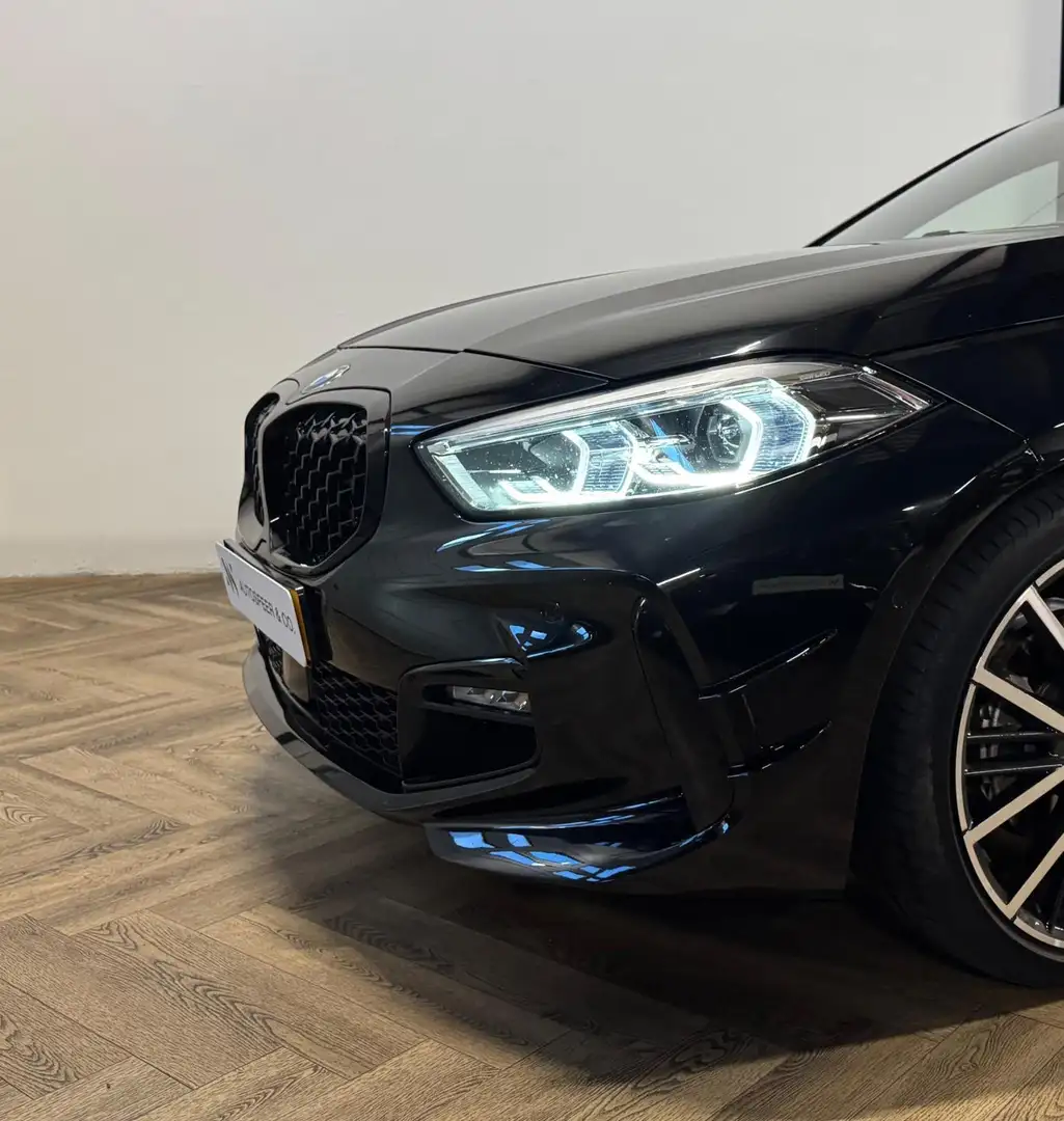 BMW 120 1-serie 120i Executive PANO KEYLESS VOL' Zwart - 2