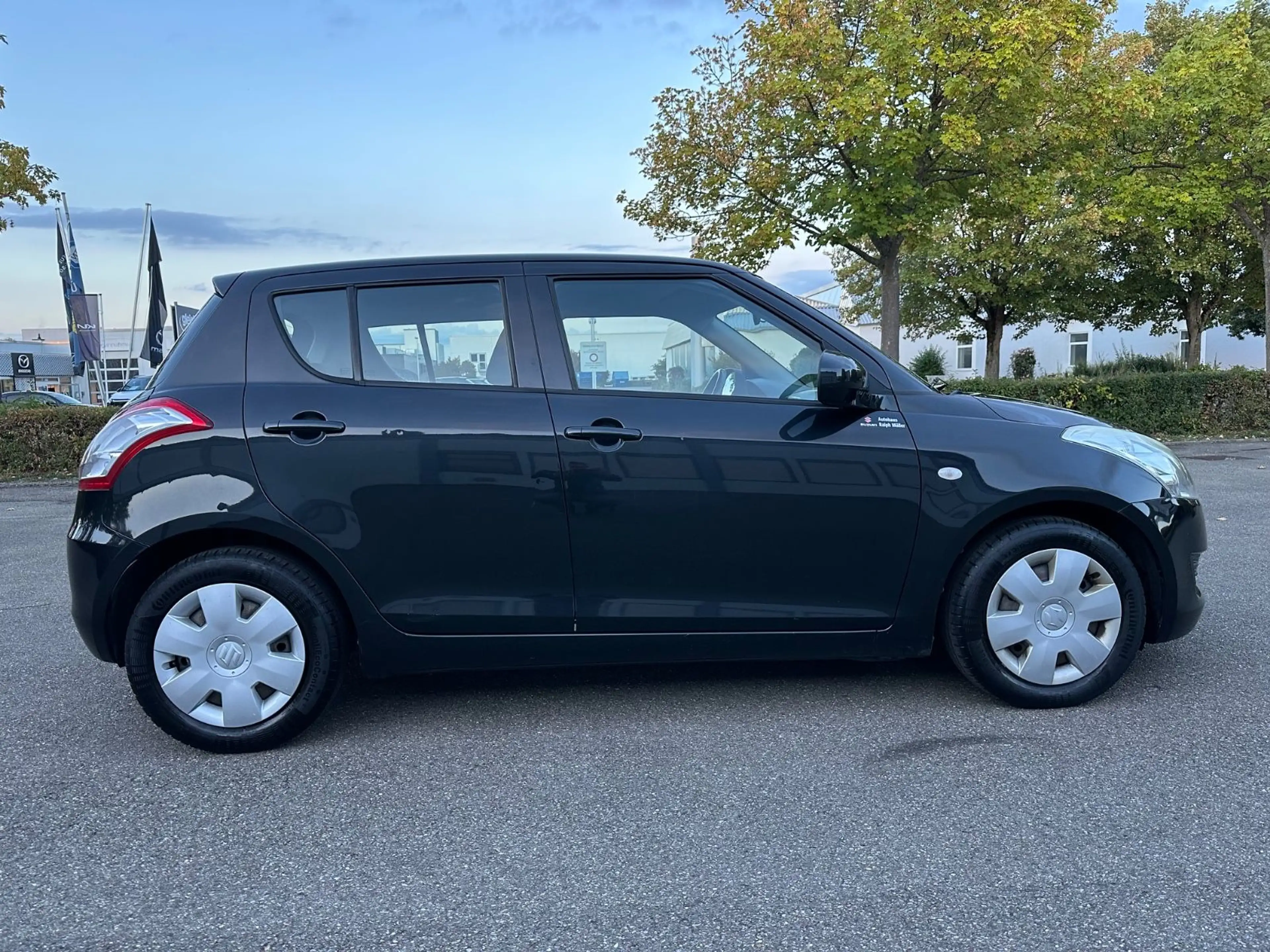 Suzuki Swift Club*1.Hd*Automatik*Klima*ZV*USB*8xbrft. — photo 6