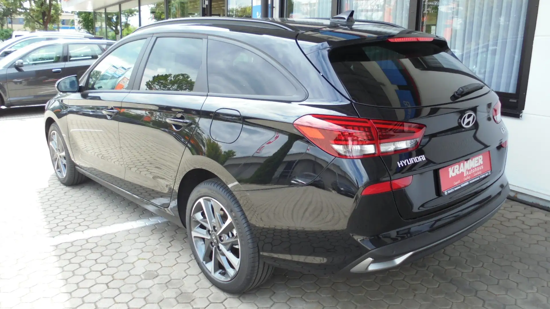 Hyundai i30 Kombi 1.0 T-GDI DCT GO Plus Noir - 2