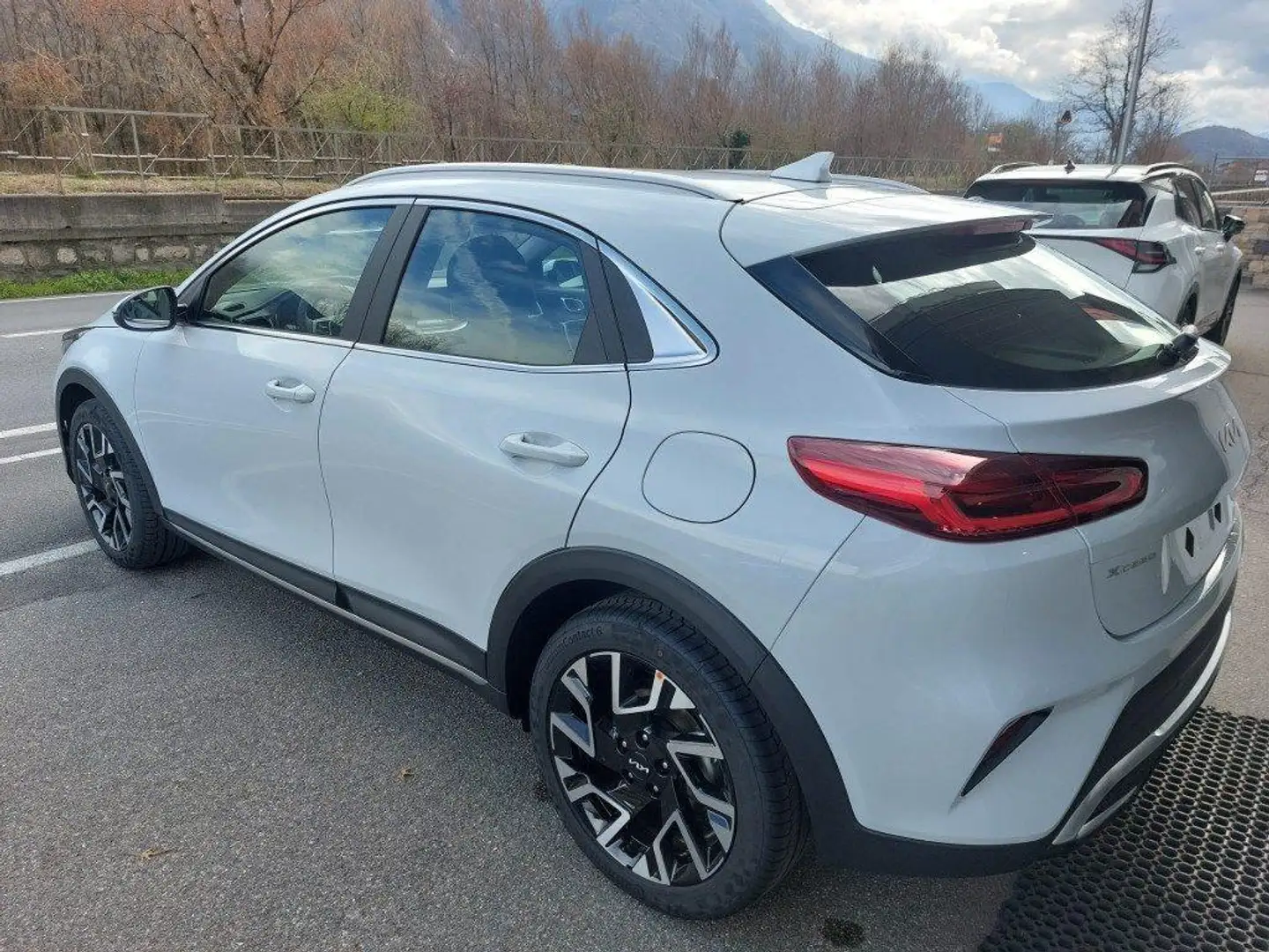 Kia XCeed 1.5 T-GDi 140 CV MHEV MT Business Verde - 2