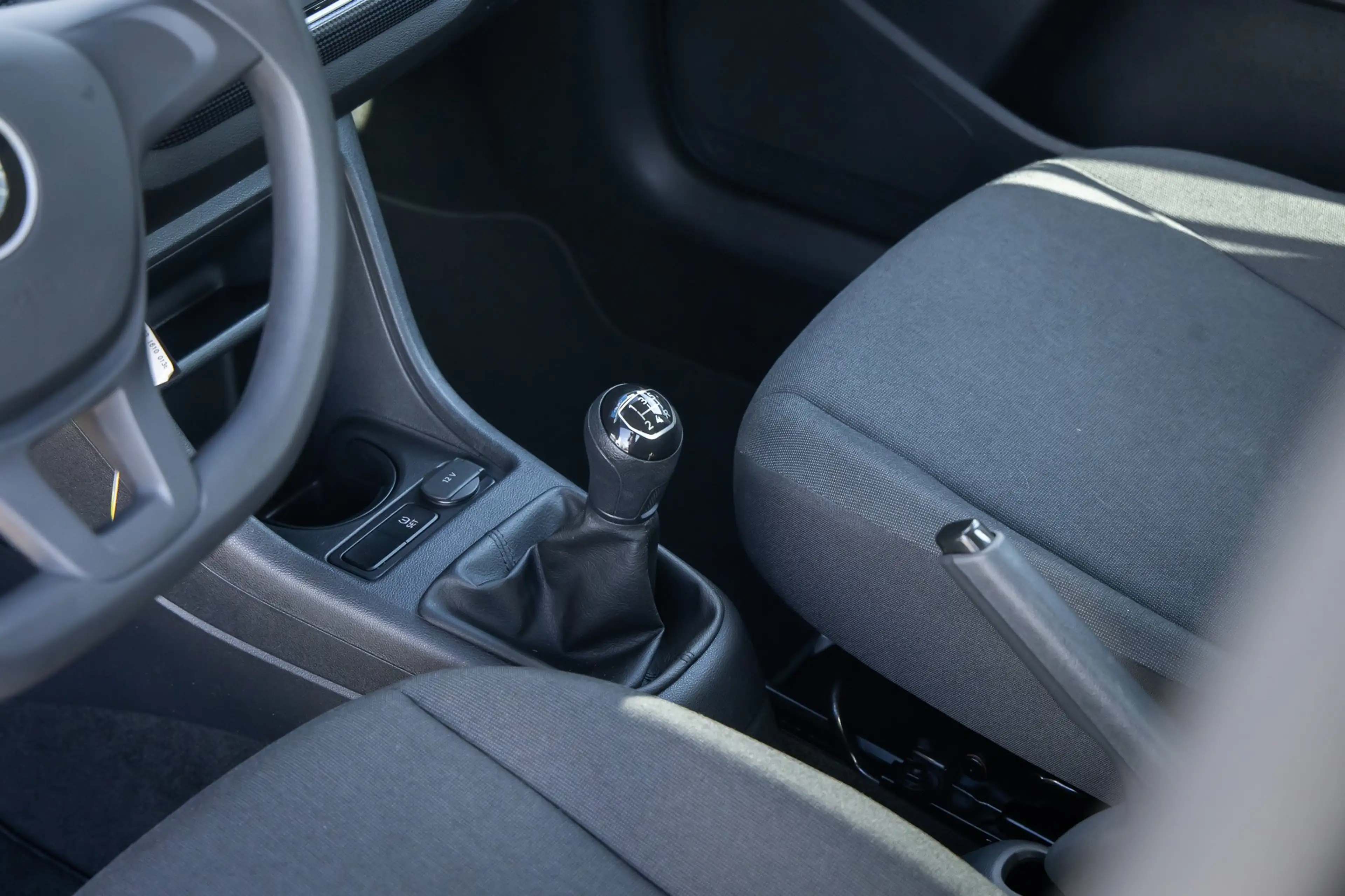Volkswagen up! 1.0 | Airco | 5-deurs | Telefoonintegratie | Deale — photo 15