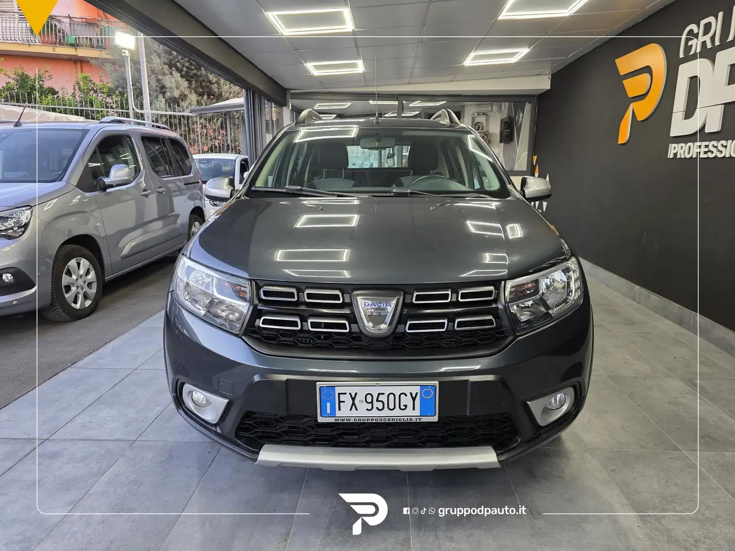Dacia Sandero 1.5 dci Brave s&s 90cv Gris - 2