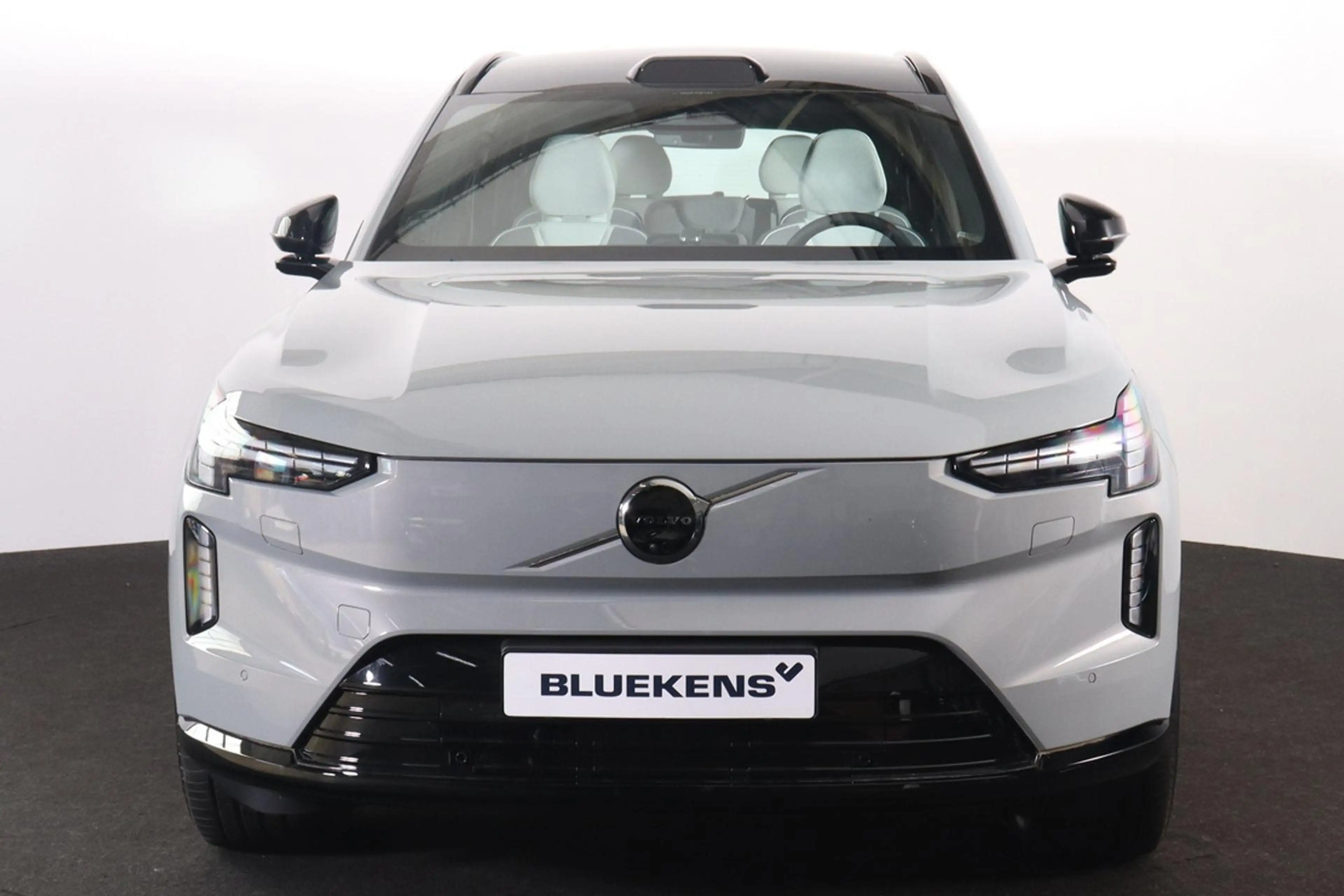 Volvo EX90 Performance Ultra 7p. 111 kWh - IntelliSafe Assist — photo 2