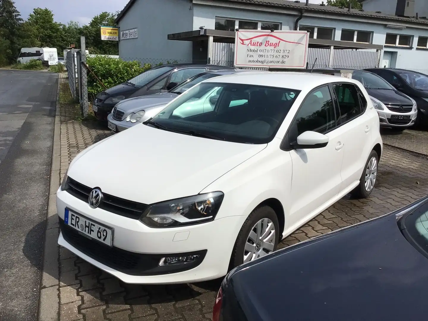Volkswagen Polo V Team+Klimaautomatic+5Gang+Sitzh.+ 1 Hd. Weiß - 1