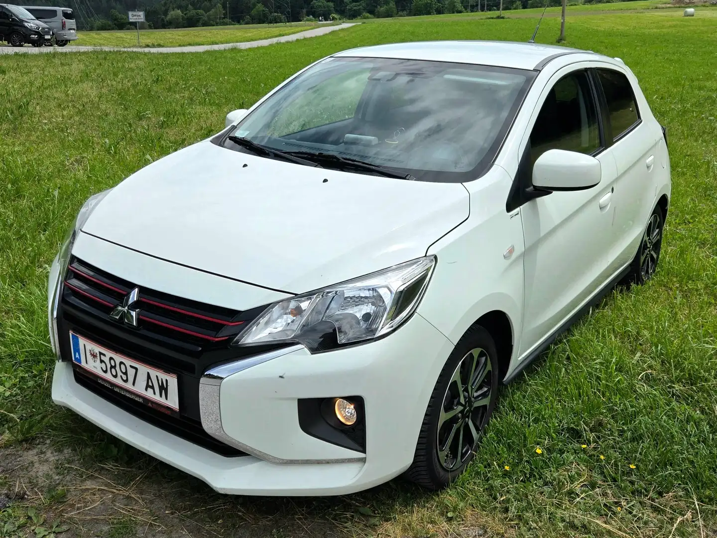 Mitsubishi Space Star 1.2 Invite AS&G SDA 24 Weiß - 1