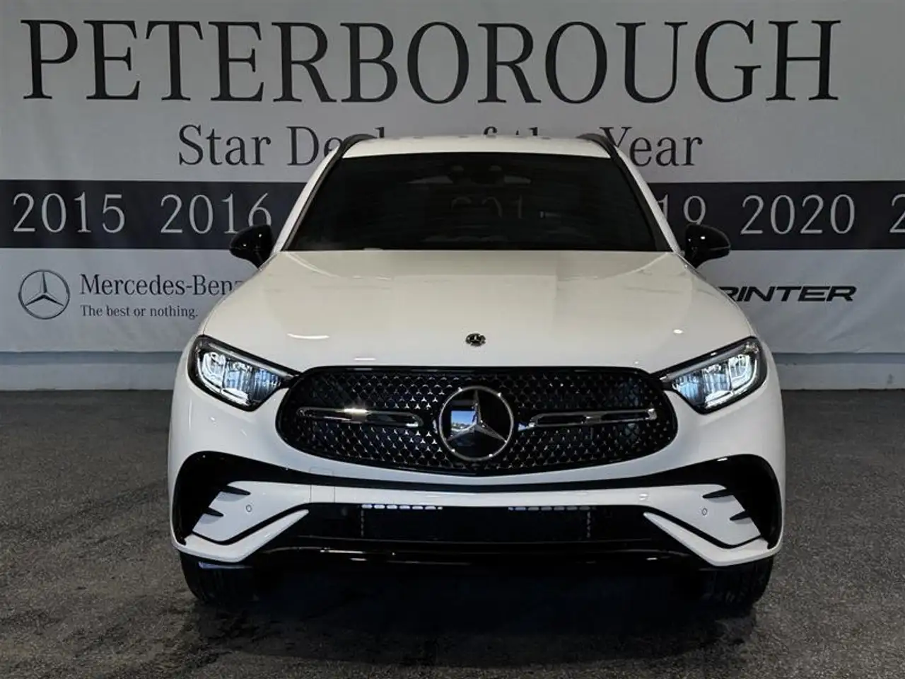 Mercedes-Benz GLC снимка Mercedes-Benz GLC