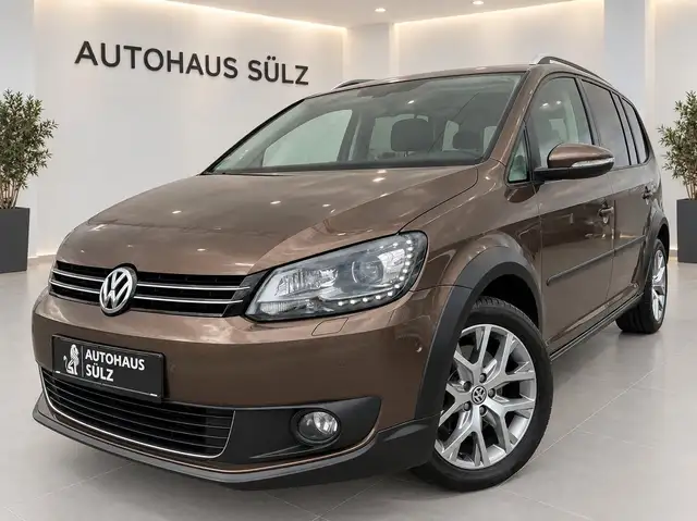 Volkswagen Touran 2.0TDI CrossTouran/DSG/Xenon/Leder/Navi