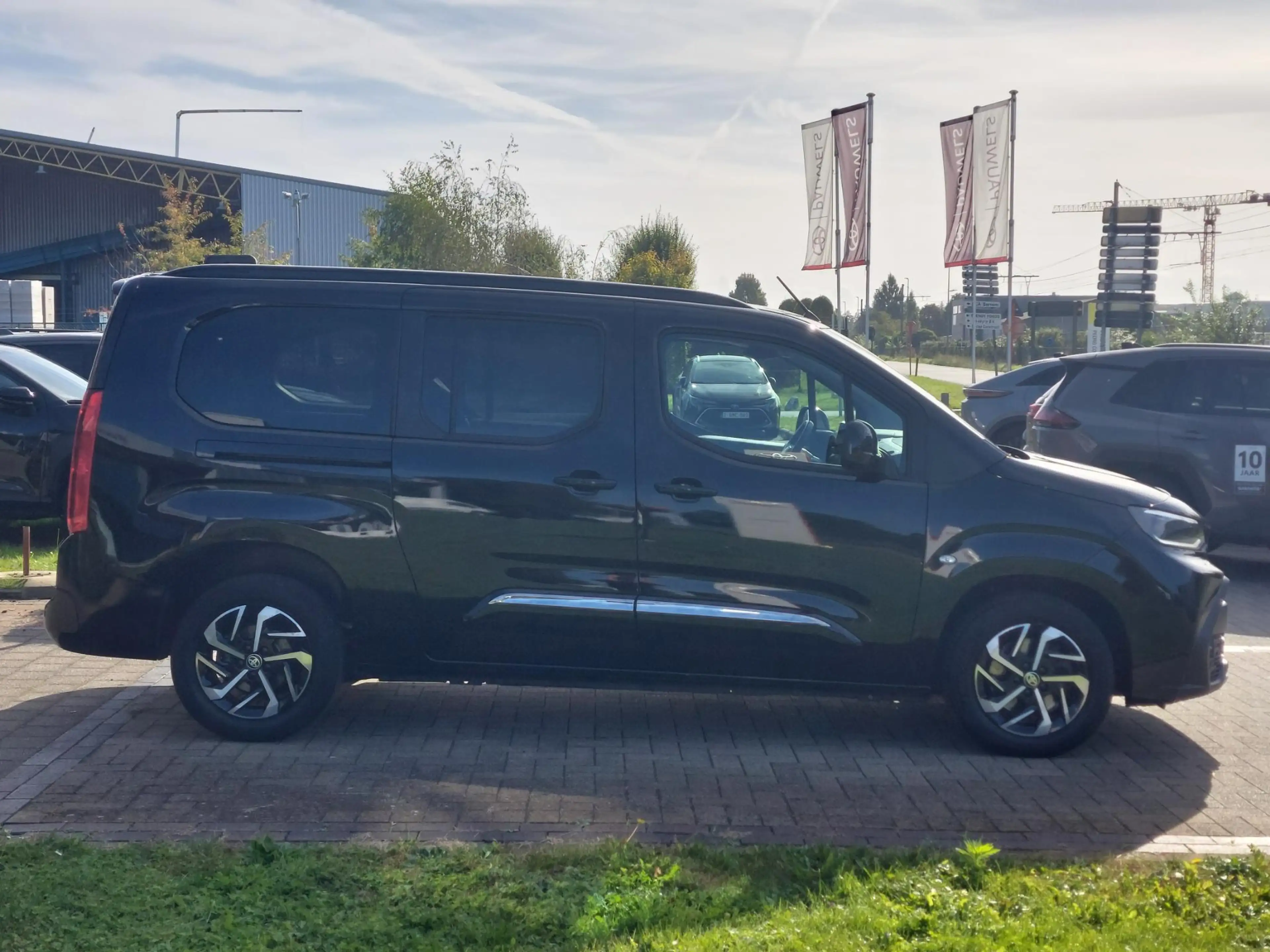 Toyota Proace City Verso 1.2i 81kW LWB Family — photo 5