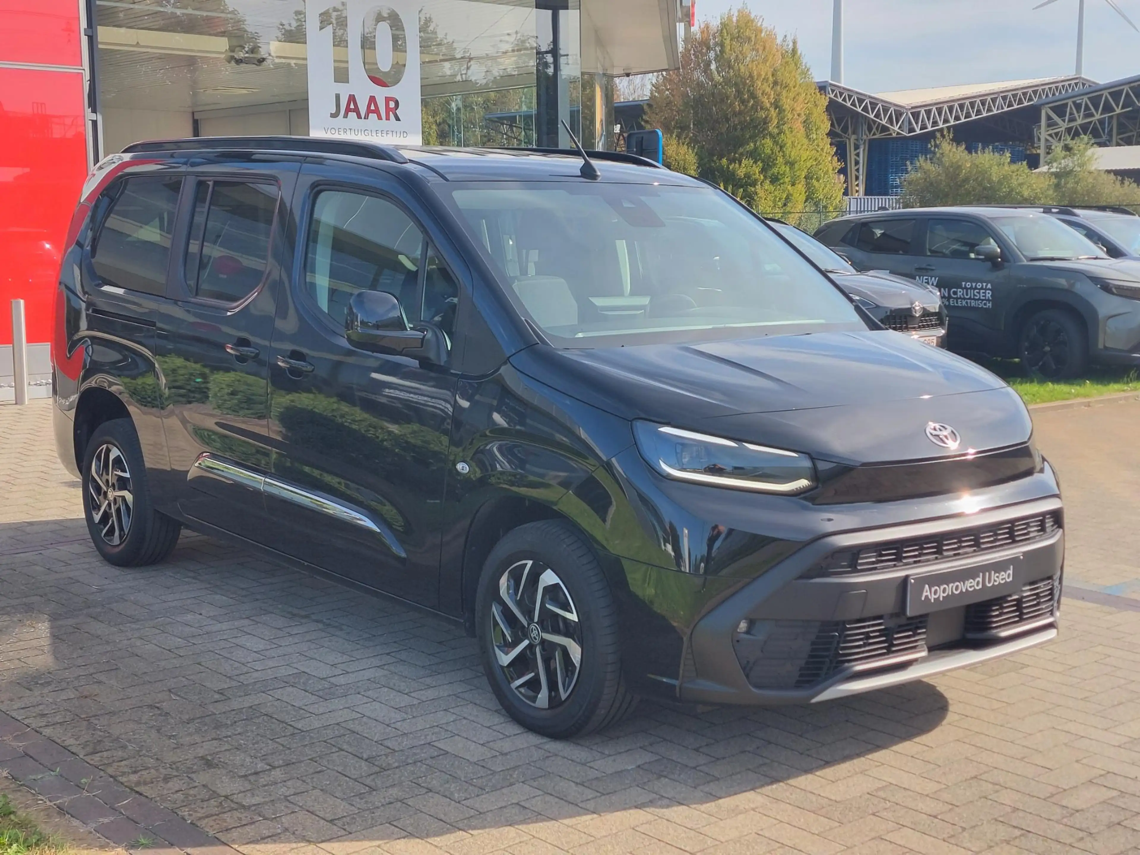 Toyota Proace City Verso 1.2i 81kW LWB Family — photo 3