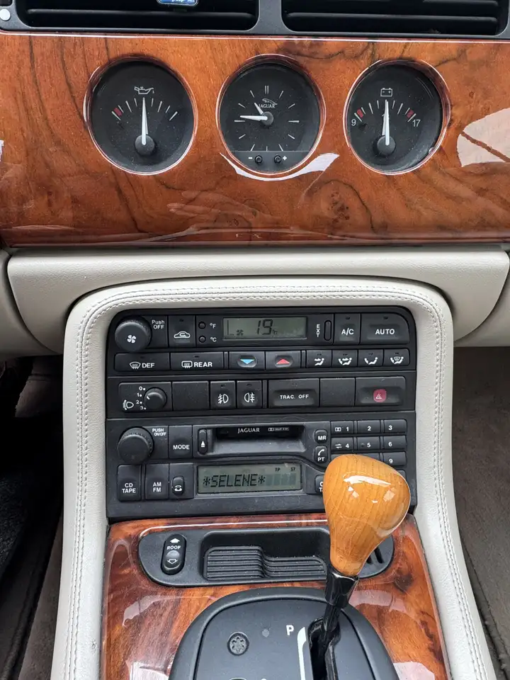 Jaguar XK8 Convertible 4.0, foto 7