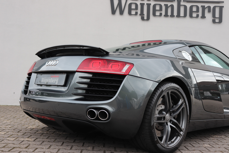 Audi R8 4.2 V8 FSI Carbon B&O Alcantara — photo 15