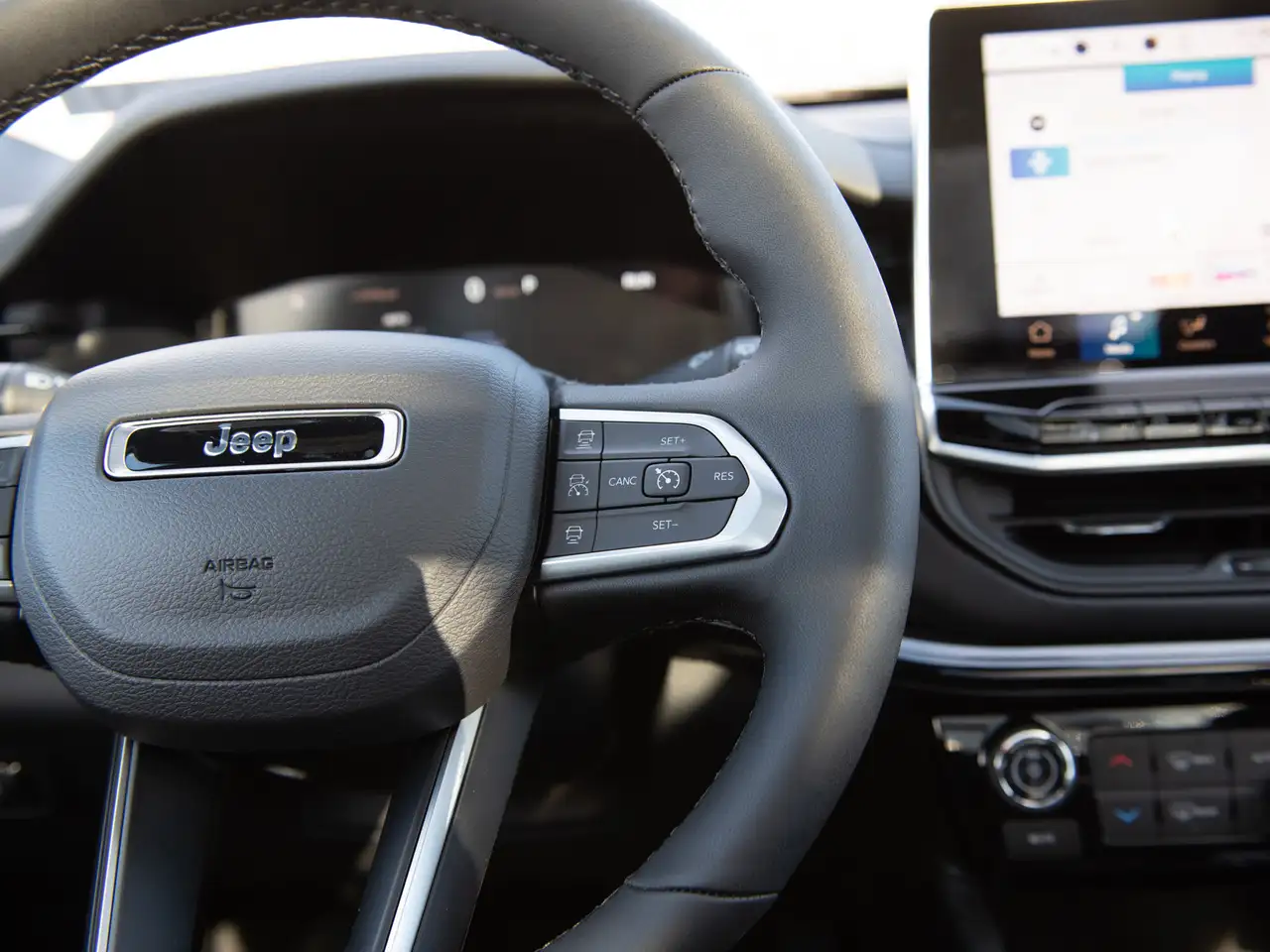 Jeep Compass снимка Jeep Compass