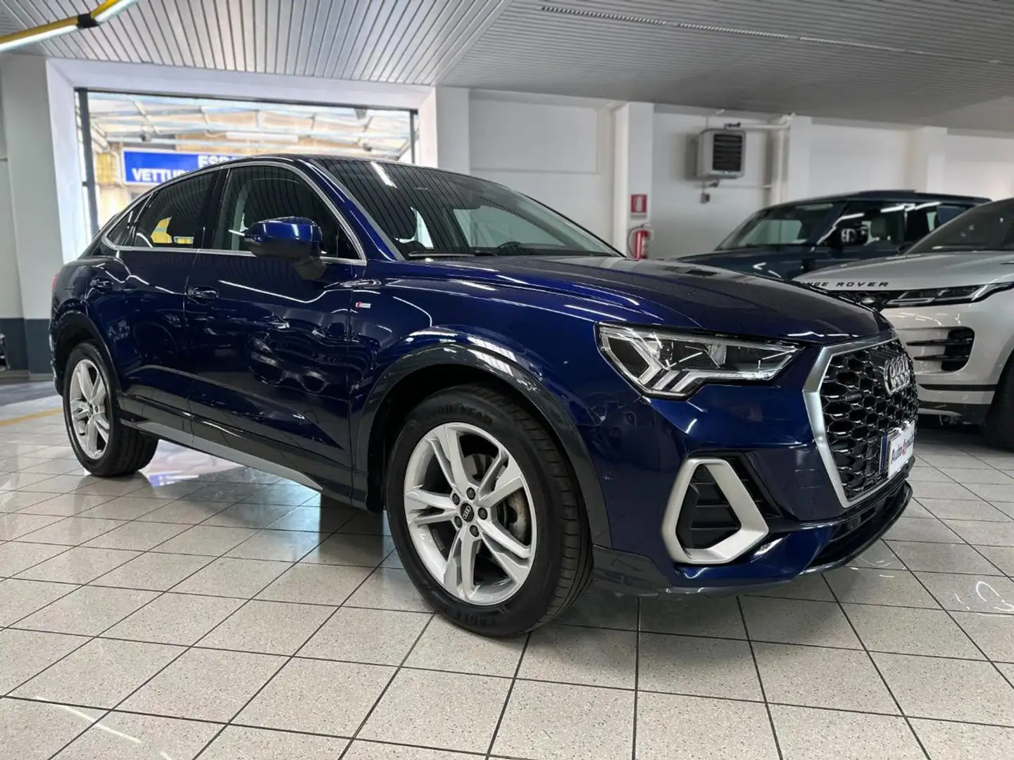 Audi Q3 SPB 35 TDI quattro S tronic S line edition IVA ESP Blau - 1