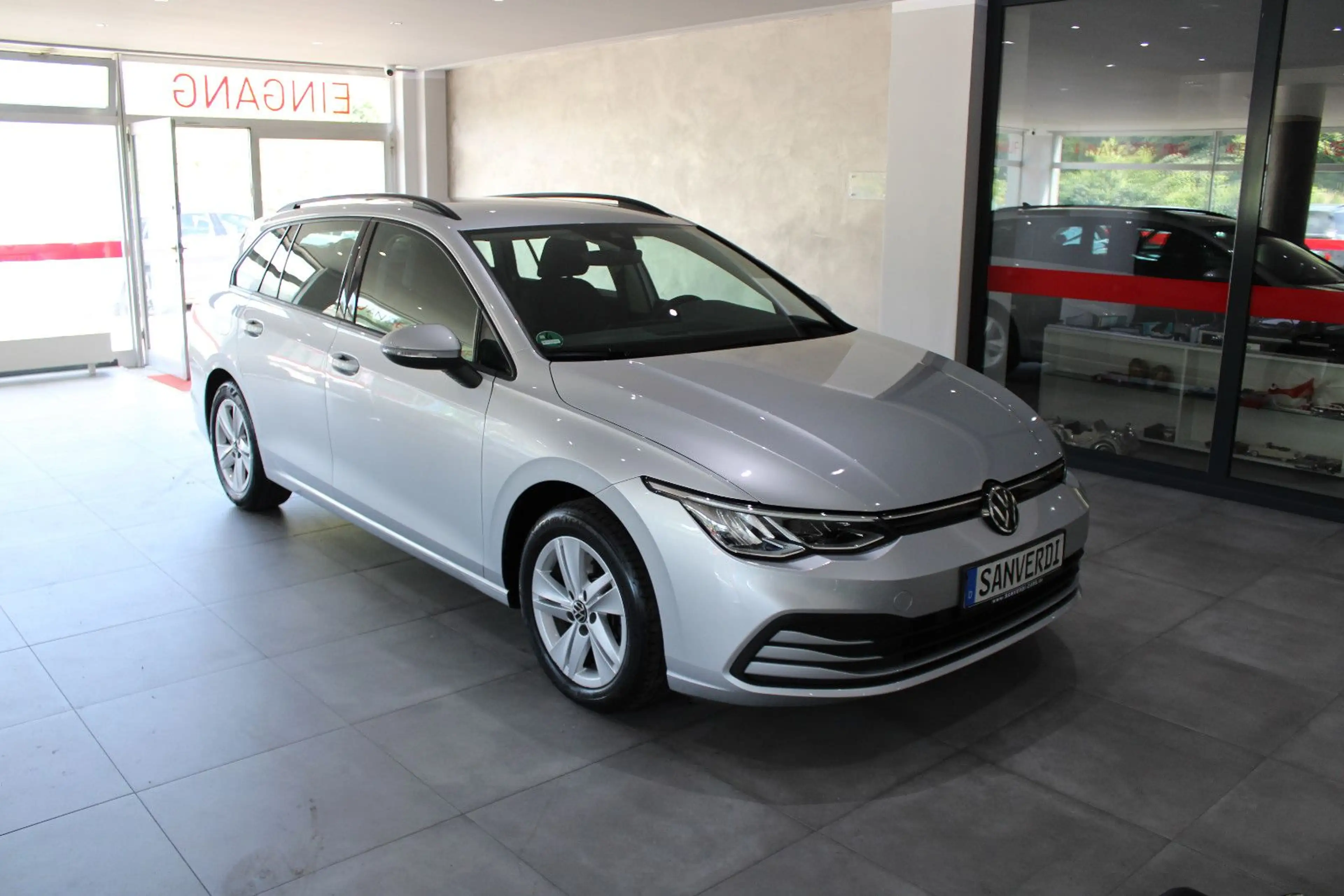 Volkswagen Golf 2.0 TDI SCR DSG LIFE SPORTPAKET LED RFK ACC — photo 2