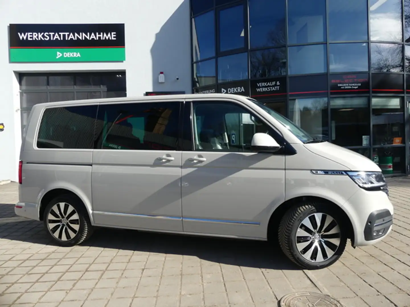 Volkswagen T6.1 Multivan 2.0 TDI Highline ACC/E-TÜREN/KINDERSITZE Grau - 1