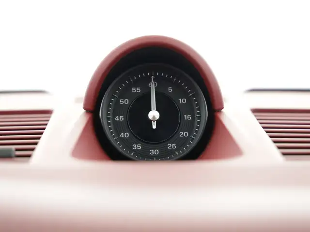Porsche 992 view 15