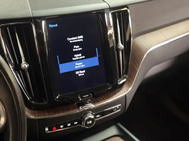 Volvo XC60 view 20