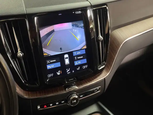 Volvo XC60 view 21