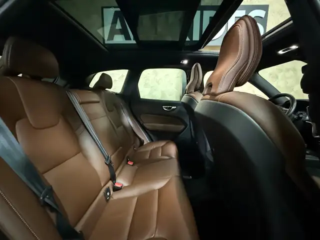 Volvo XC60 view 15
