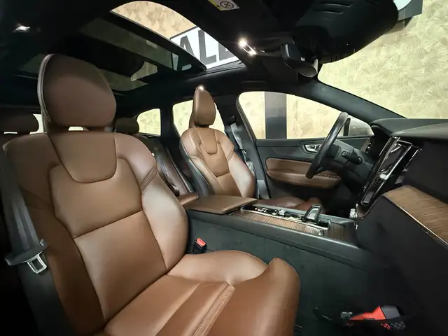 Volvo XC60 view 14