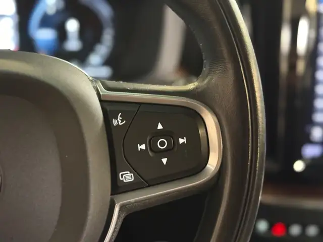 Volvo XC60 view 28