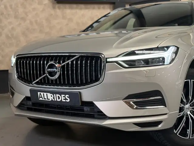 Volvo XC60 view 3