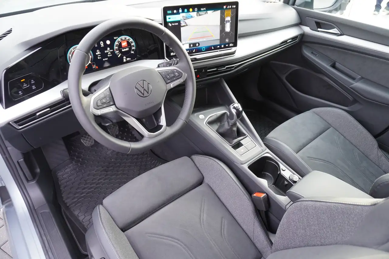 Volkswagen Golf VIII 1.5 TSI LED ACC Kamera AHK 8