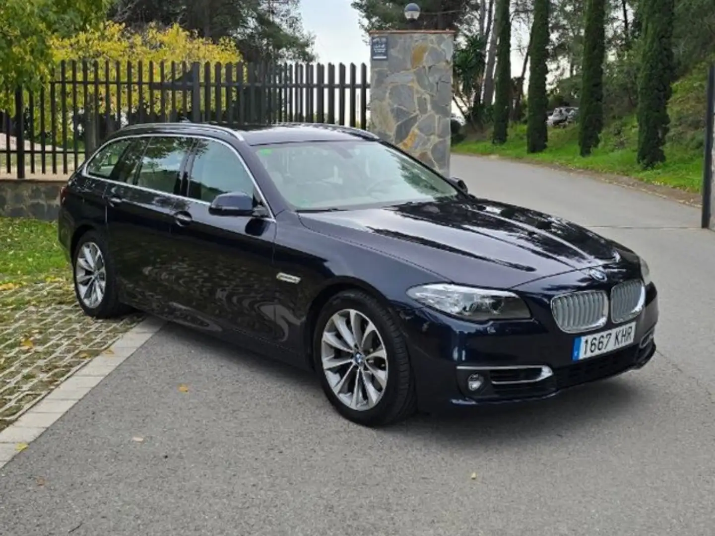 BMW 535 535dA Touring Luxury Luxury Azul - 2