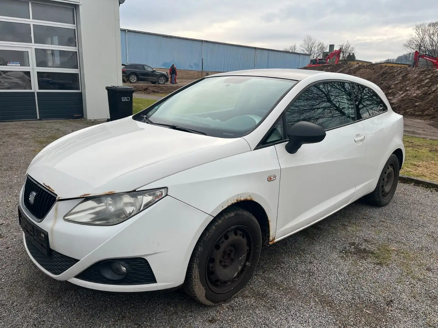 SEAT Ibiza 1.6 16V SC Sport KLIMA RADIO MP3 SHZ Weiß - 1