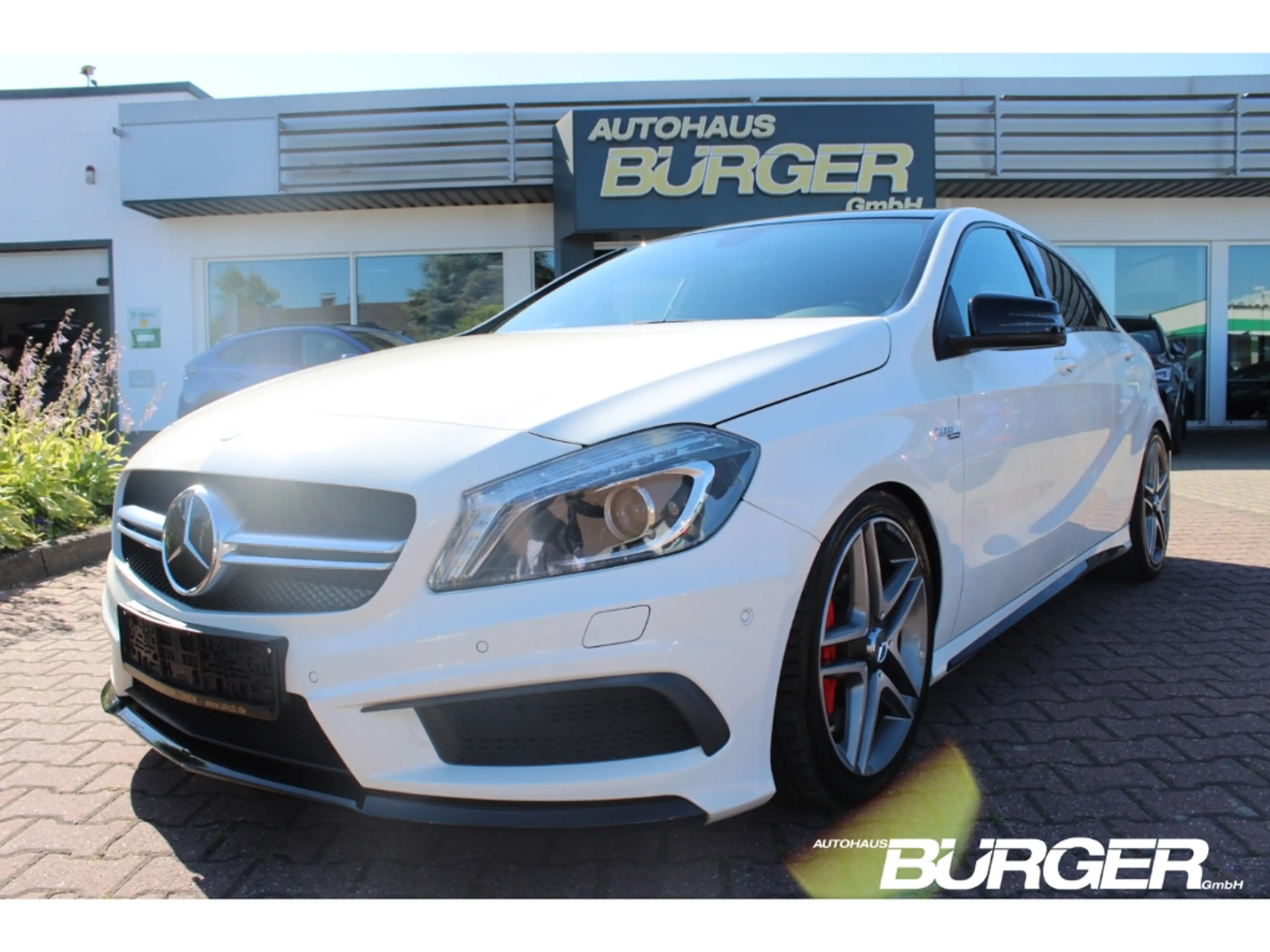 Mercedes-Benz A 45 AMG 4Matic ACC Pano Leder SithHZG Bi Xenon Night Paket