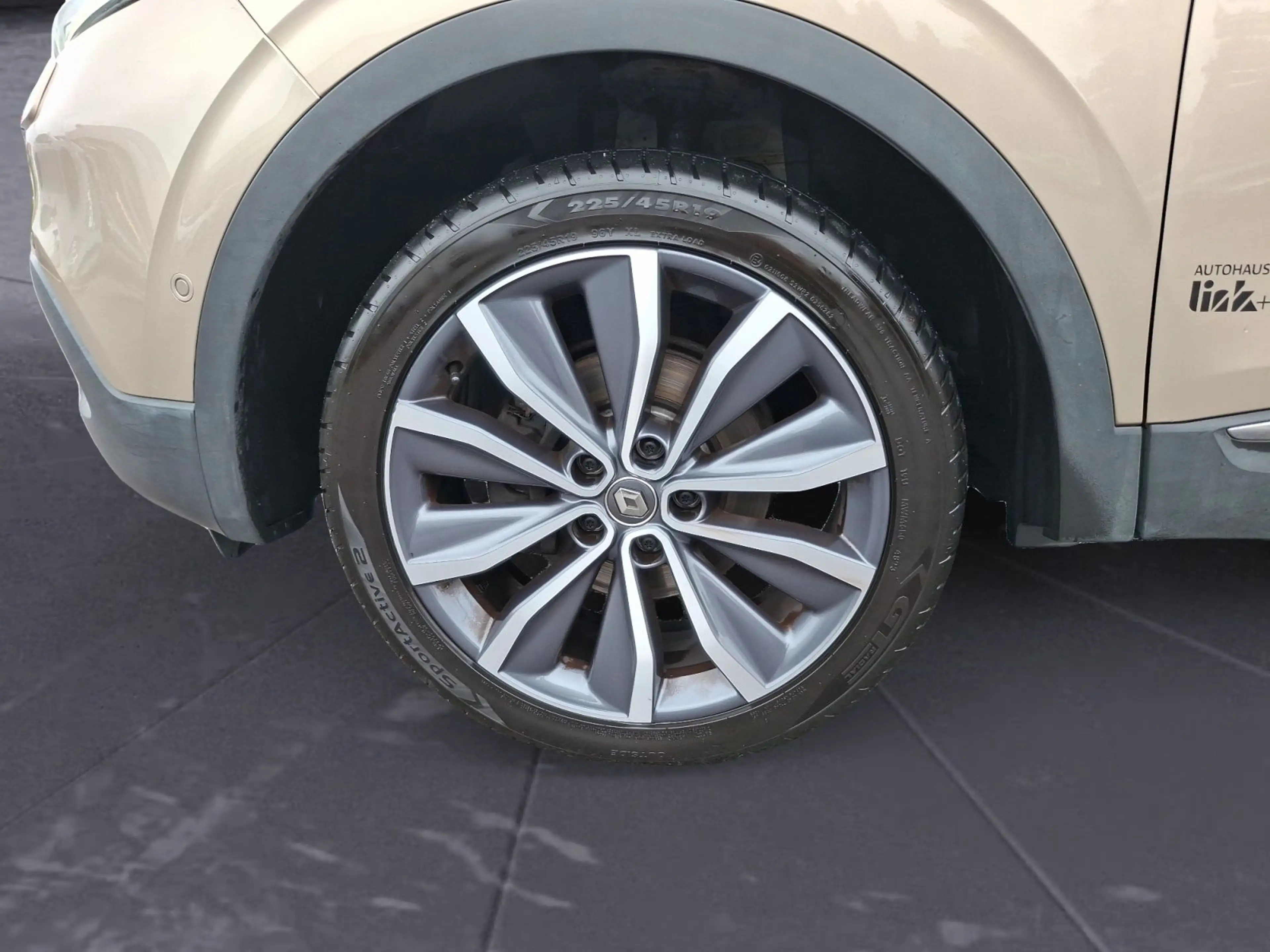 Renault Kadjar ENERGY TCe 130 EDC Bose Edition AHK, Navi — photo 8