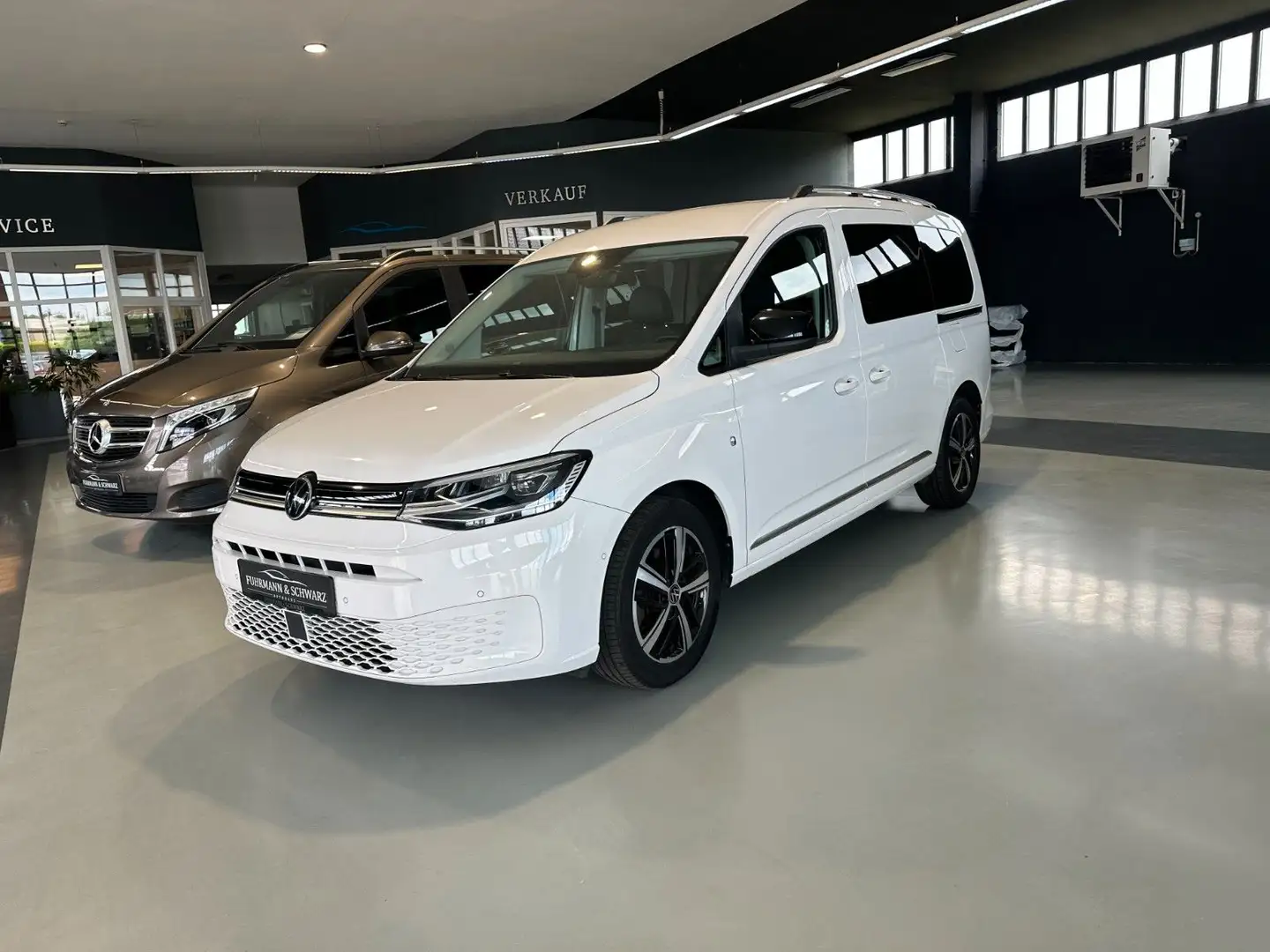 Volkswagen Caddy Maxi 7 Sitzer Voll-LED Alcantara ACC AHK bijela - 1