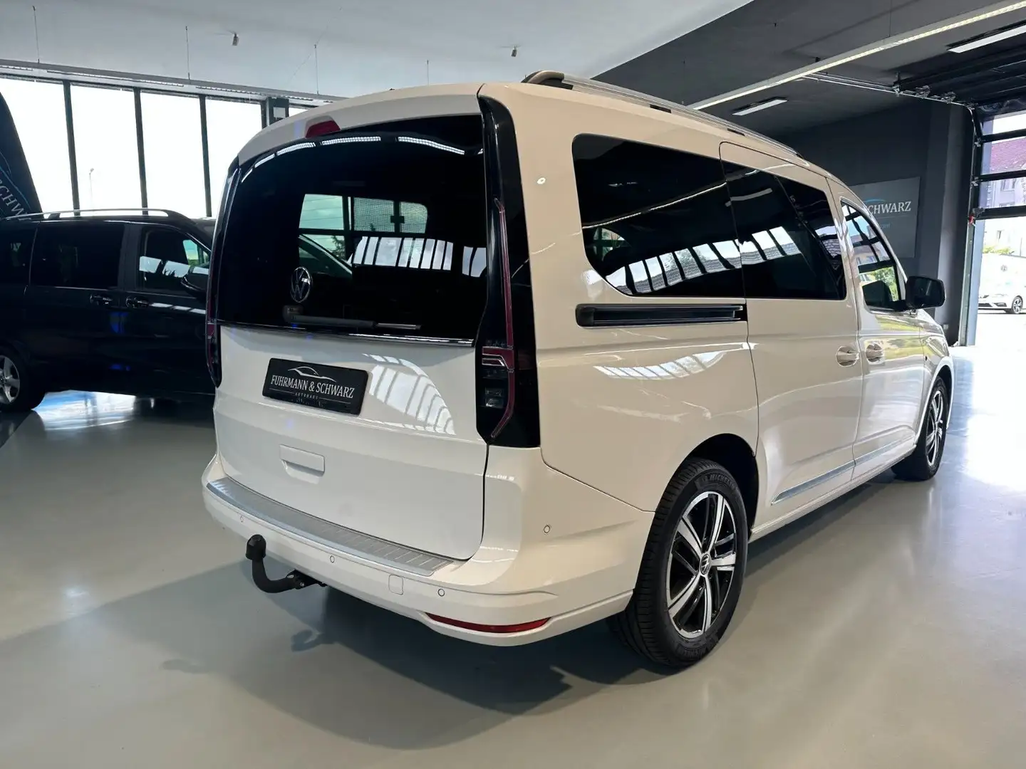 Volkswagen Caddy Maxi 7 Sitzer Voll-LED Alcantara ACC AHK bijela - 2