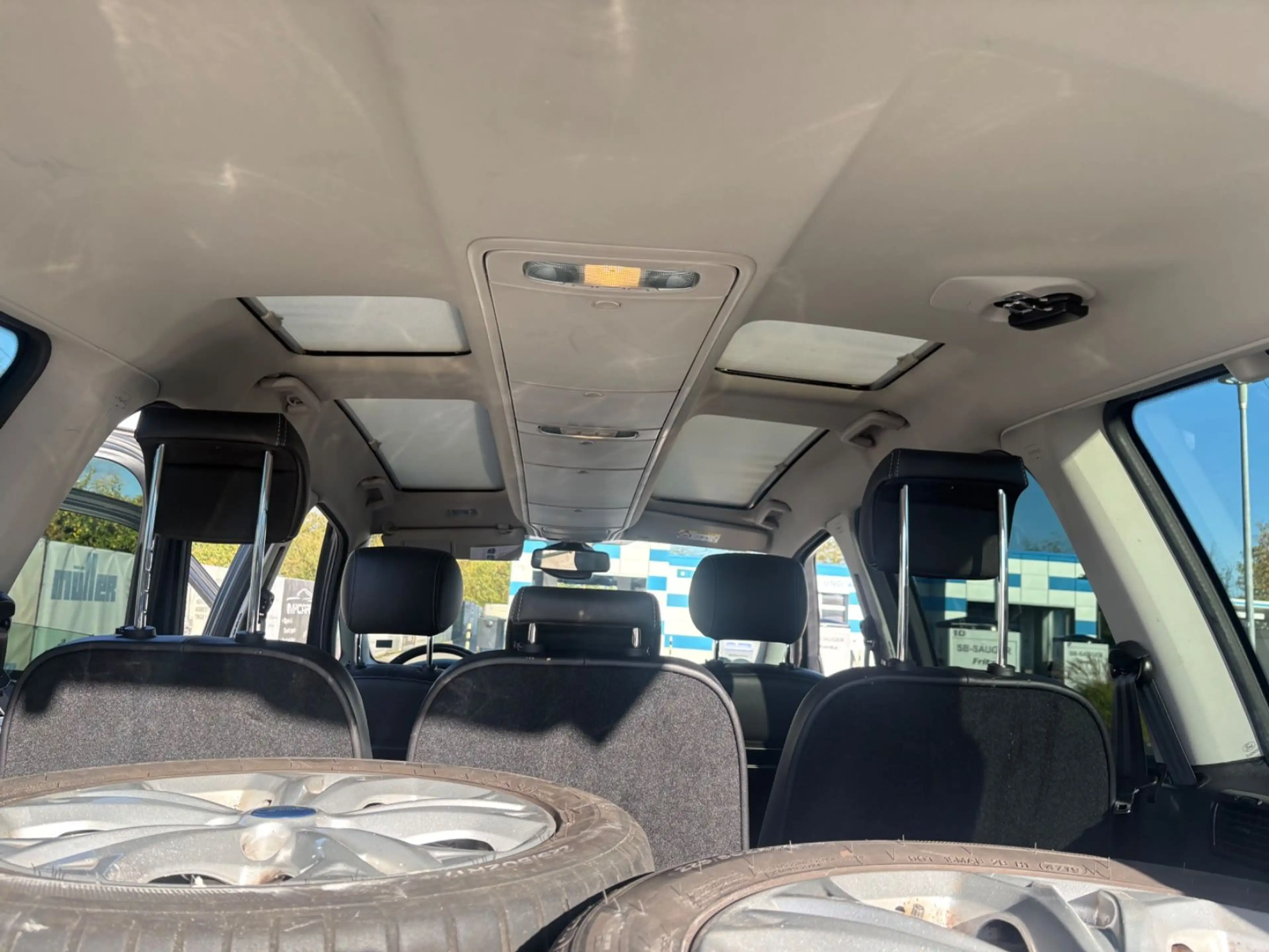 Ford Galaxy Titanium * — photo 12