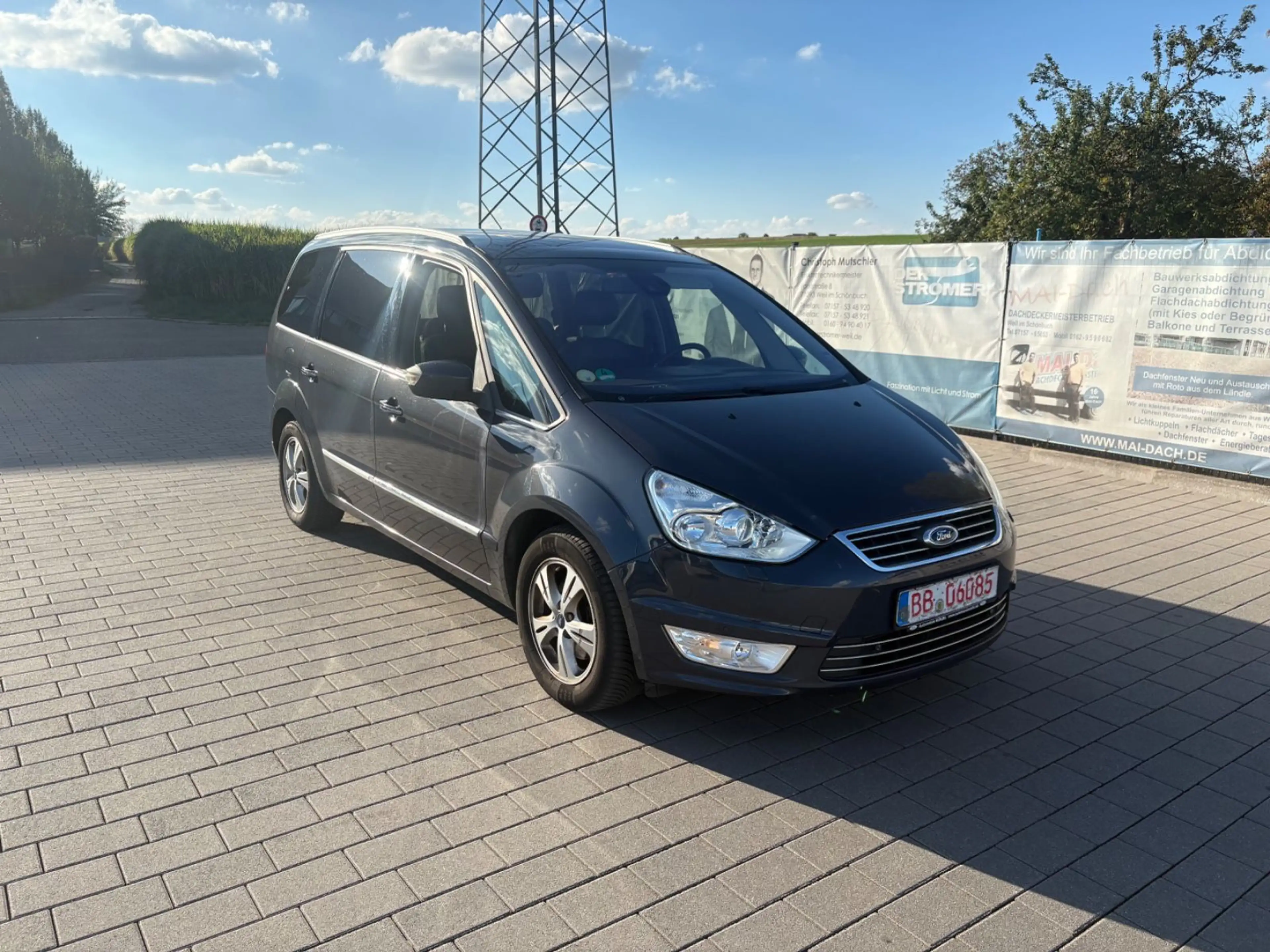 Ford Galaxy Titanium *