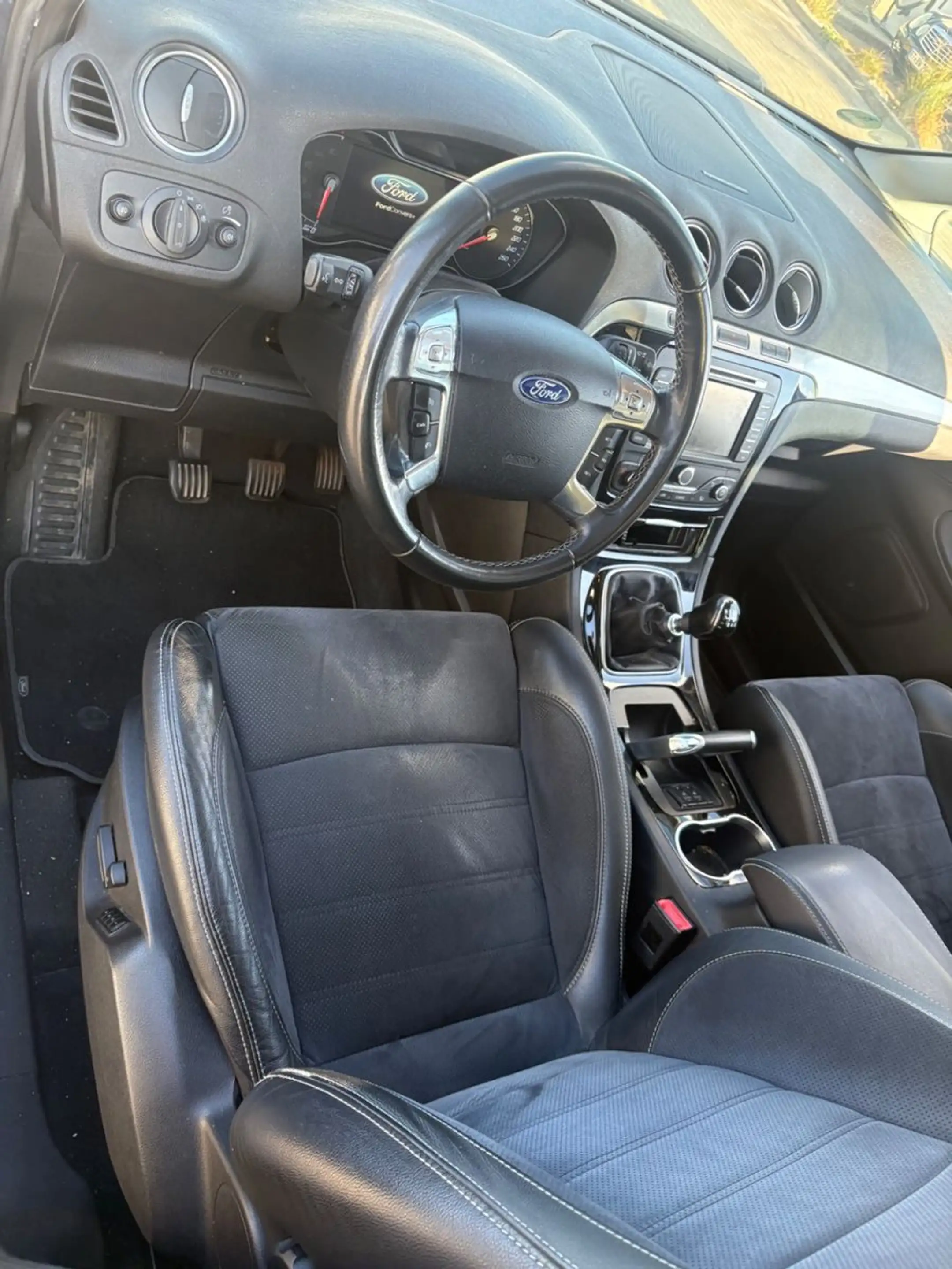 Ford Galaxy Titanium * — photo 16