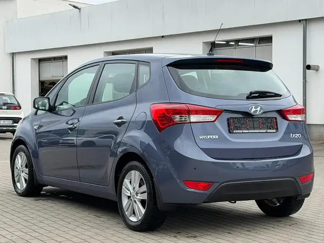 Hyundai Ix20 view 6