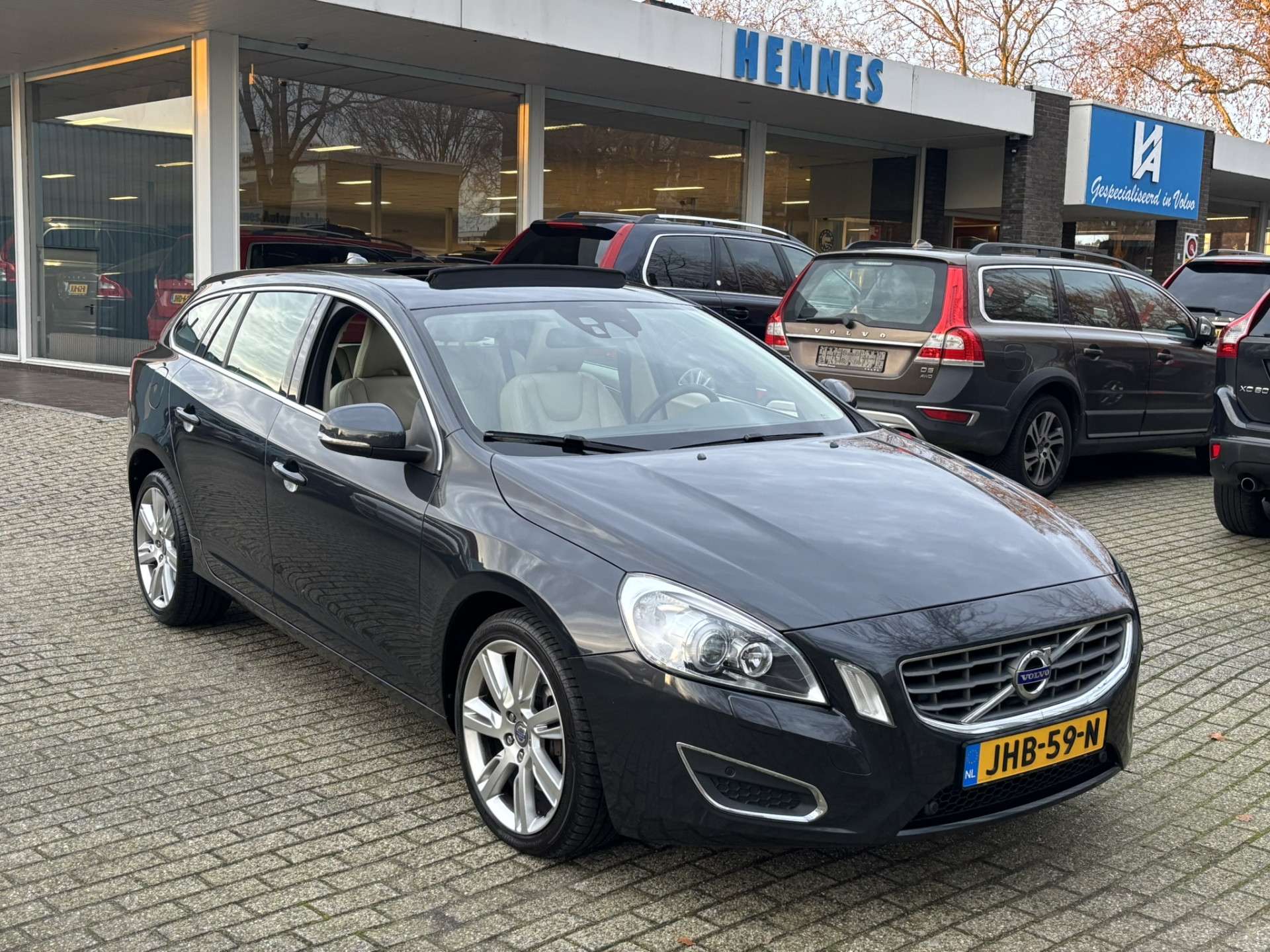 Volvo V60