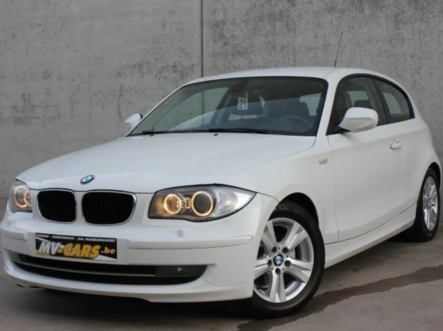 BMW 116 116i Edition Lifestyle/leder/Xenon... Wit - 2