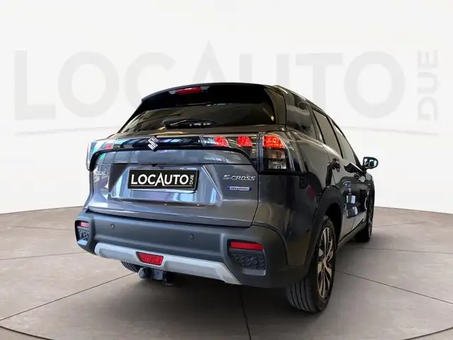 Suzuki SX4 S-Cross view 4