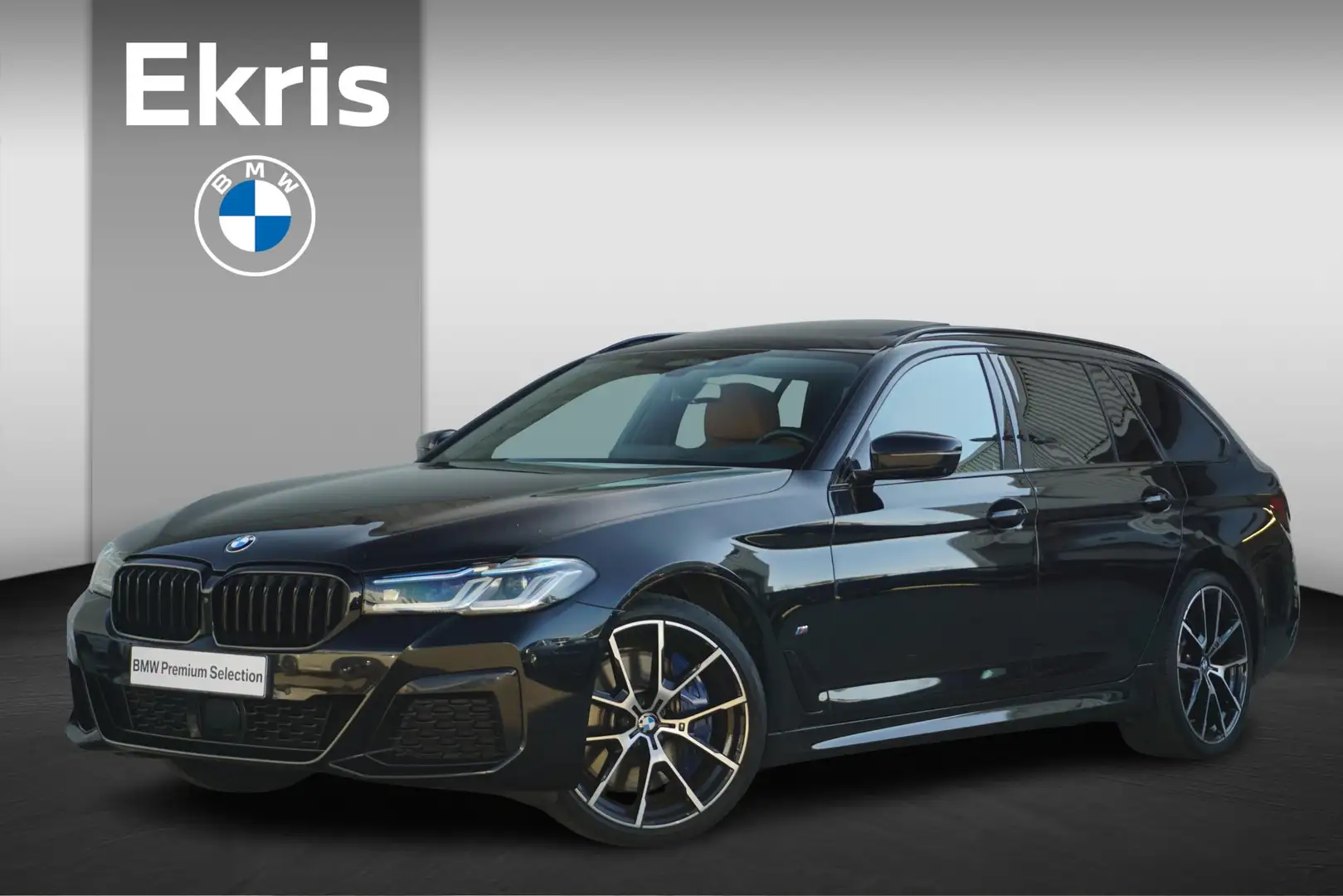 BMW 540 5 Serie Touring 540i xDrive M Sportpakket 20'' / P Zwart - 1
